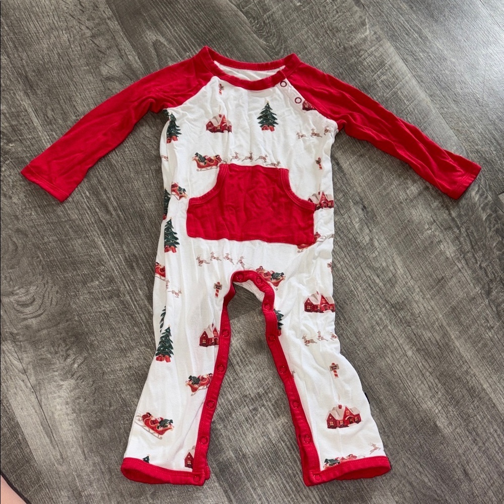Kyte BABY Red and White Holiday Onesie 6-12M